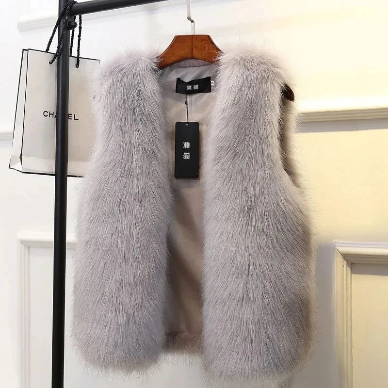 Womens Fur Vest New Female Waistcoat Faux Fox Fur Overcoat Winter Jackets Large Size Thickened Warm Sleeveless Outwear Top