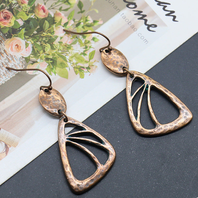 Antique earrings popular in Europe and America