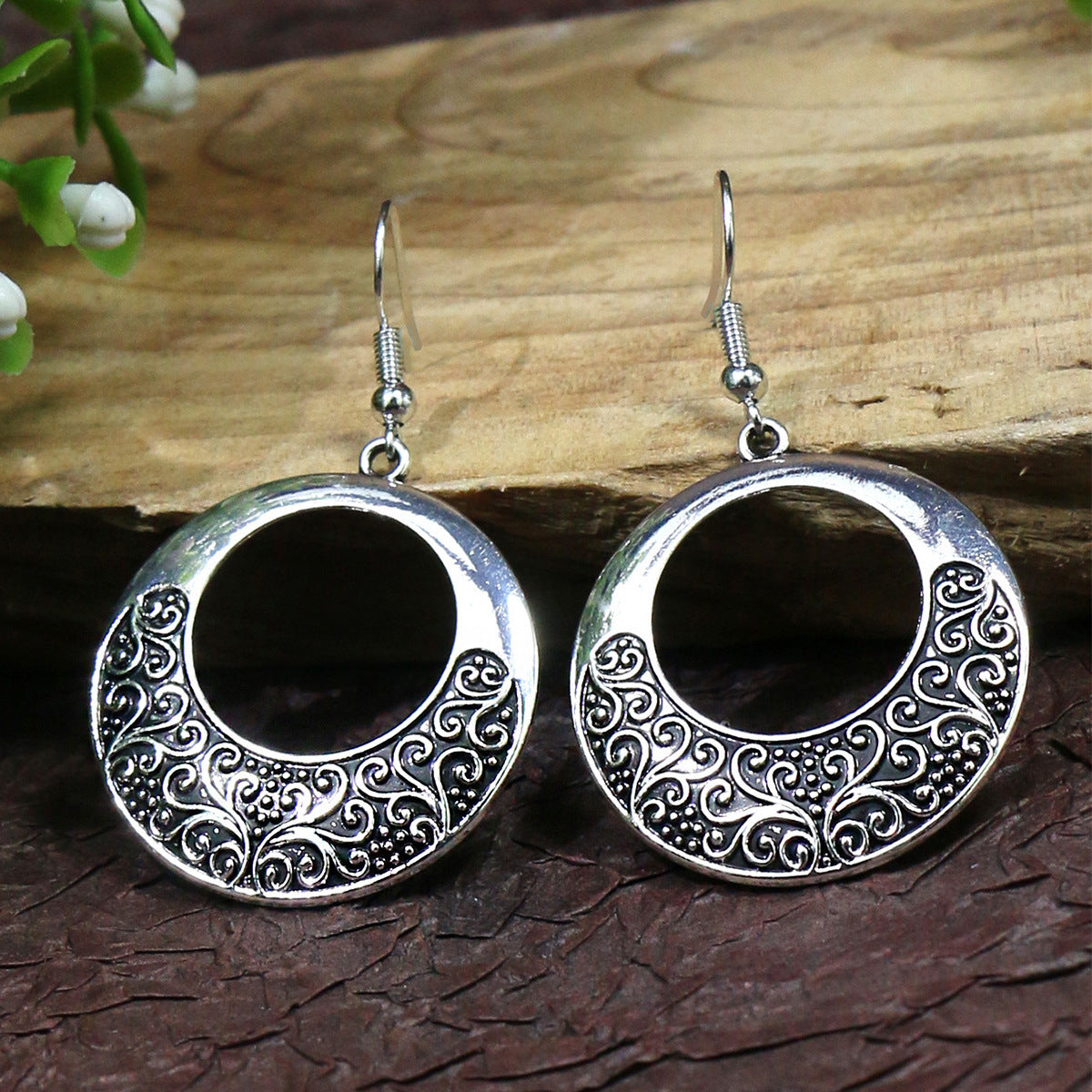 Antique earrings popular in Europe and America