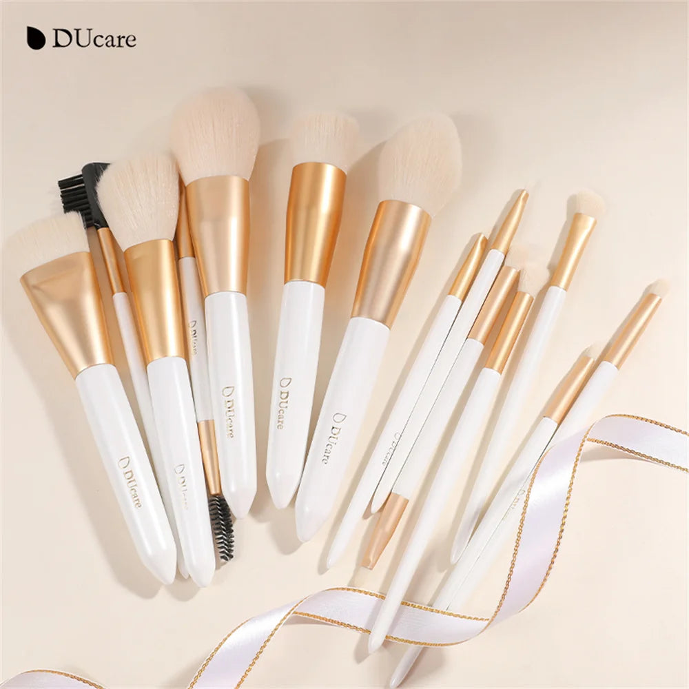 DUcare Highlighter Brush Multifunctional Makeup Brushes Goat Hair Blending Make up Brushes Eyebrow Eyeshadow Brush Makeup Tools